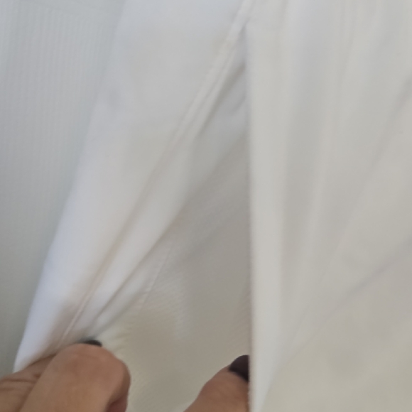 Under Armour White Athletic Men's Shorts - Picture 5 of 5